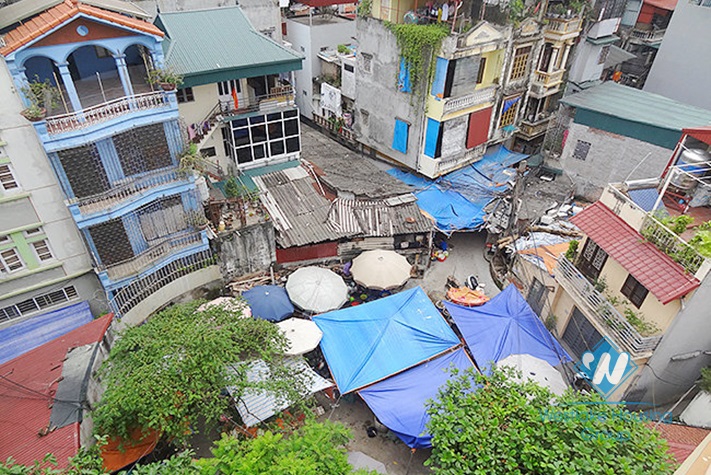 Modern and Bright 2 bedrooms apartment for rent in Ba Dinh district.
